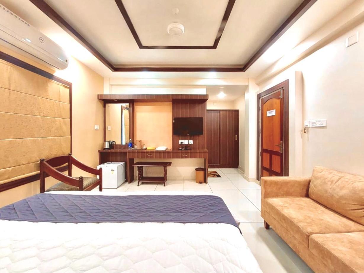 Hotel Royal Wings Elur Room photo
